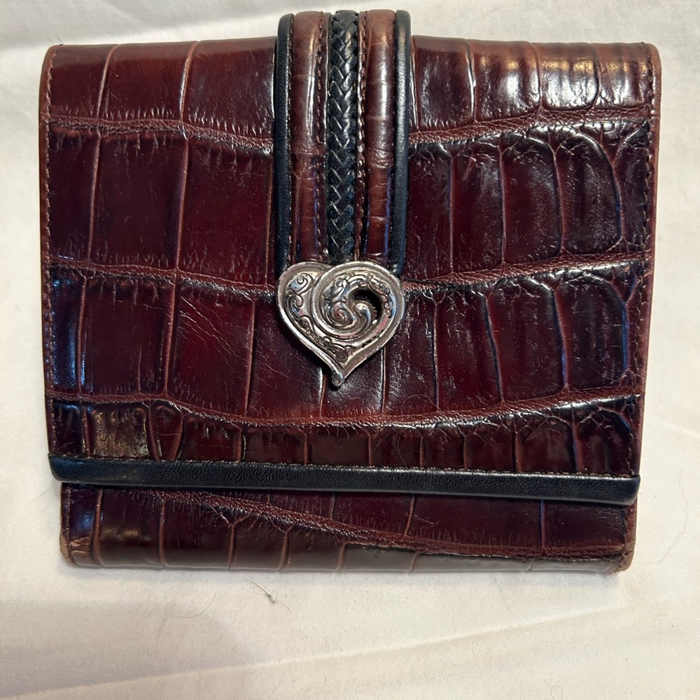 Brighton wallet, black and brown textured leather